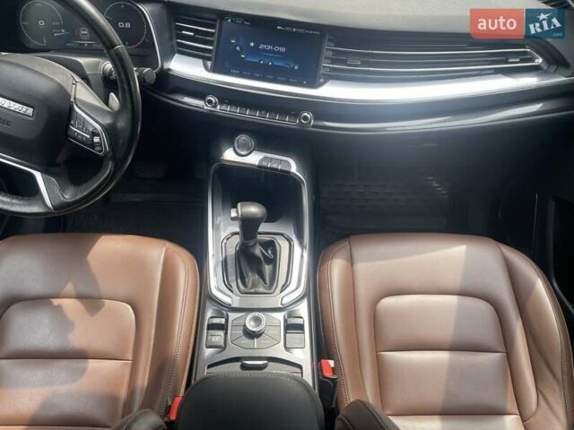 Черный Haval H6, объемом двигателя 1.97 л и пробегом 200 тыс. км за 18499 $, фото 9 на Automoto.ua