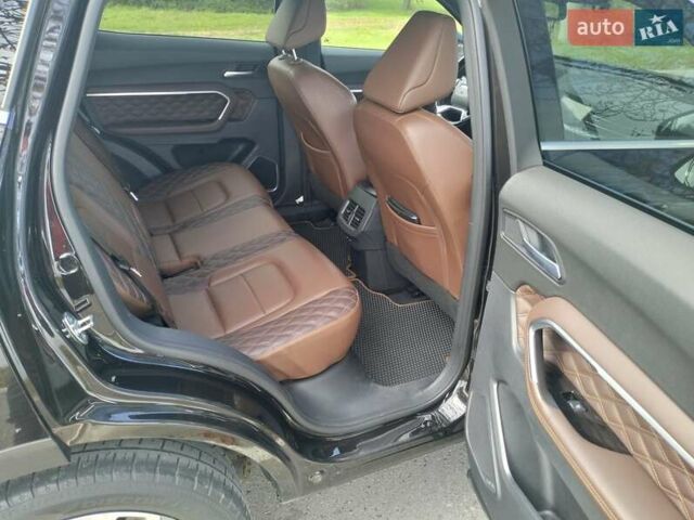 Черный Haval H6, объемом двигателя 1.97 л и пробегом 103 тыс. км за 14099 $, фото 25 на Automoto.ua