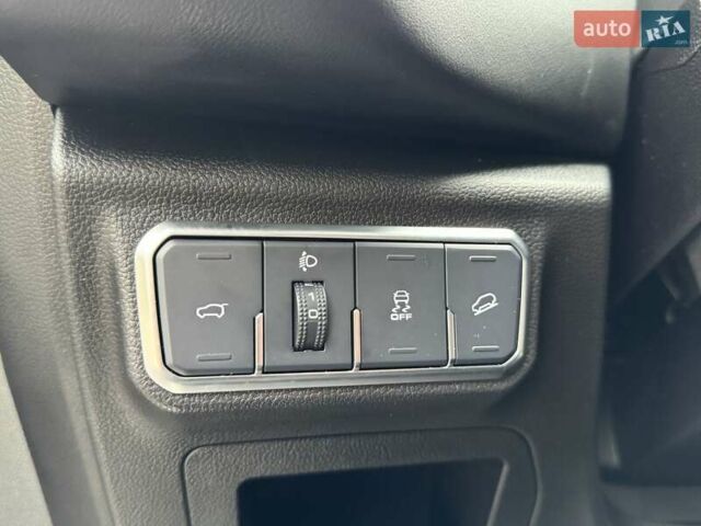 Чорний Haval H6, об'ємом двигуна 2 л та пробігом 49 тис. км за 20500 $, фото 38 на Automoto.ua