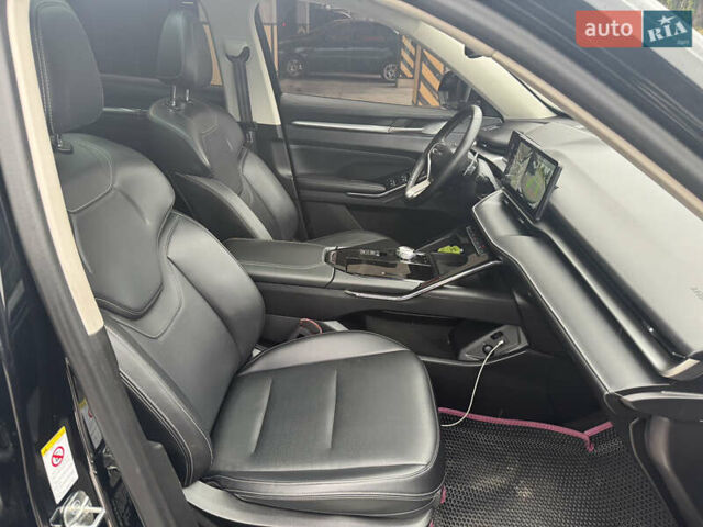 Черный Haval H6, объемом двигателя 2 л и пробегом 85 тыс. км за 23299 $, фото 49 на Automoto.ua