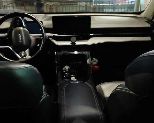 Черный Haval H6, объемом двигателя 2 л и пробегом 43 тыс. км за 19000 $, фото 3 на Automoto.ua