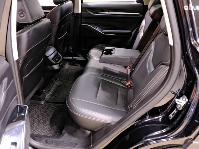 Чорний Haval H6, об'ємом двигуна 2 л та пробігом 56 тис. км за 17900 $, фото 7 на Automoto.ua