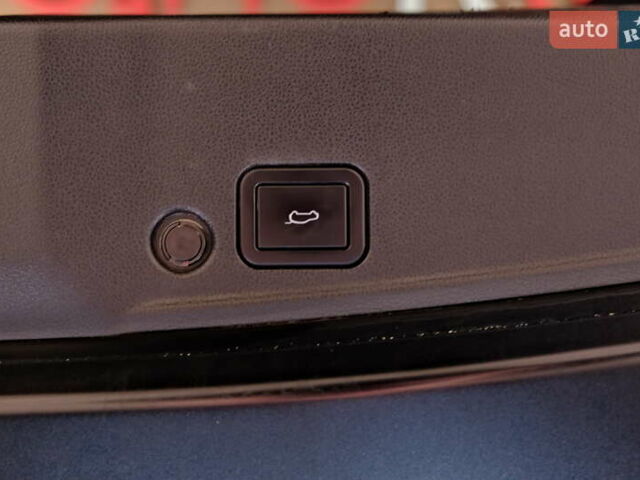 Черный Haval H6, объемом двигателя 2 л и пробегом 56 тыс. км за 17900 $, фото 49 на Automoto.ua