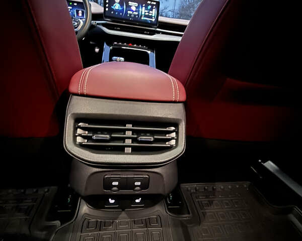 Черный Haval H6, объемом двигателя 2 л и пробегом 29 тыс. км за 25500 $, фото 31 на Automoto.ua