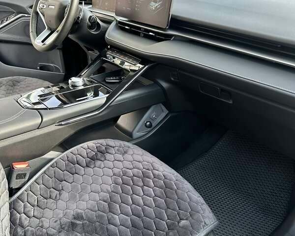 Чорний Haval H6, об'ємом двигуна 2 л та пробігом 37 тис. км за 25800 $, фото 6 на Automoto.ua