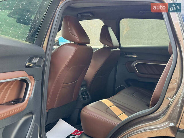 Коричневый Haval H6, объемом двигателя 2 л и пробегом 143 тыс. км за 13690 $, фото 15 на Automoto.ua