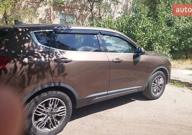 Коричневый Haval H6, объемом двигателя 1.97 л и пробегом 166 тыс. км за 13800 $, фото 4 на Automoto.ua