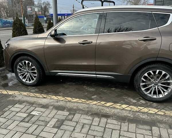 Коричневый Haval H6, объемом двигателя 2 л и пробегом 102 тыс. км за 19300 $, фото 1 на Automoto.ua