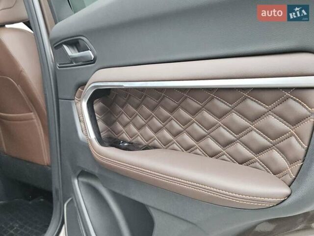 Коричневый Haval H6, объемом двигателя 1.97 л и пробегом 11 тыс. км за 19900 $, фото 48 на Automoto.ua