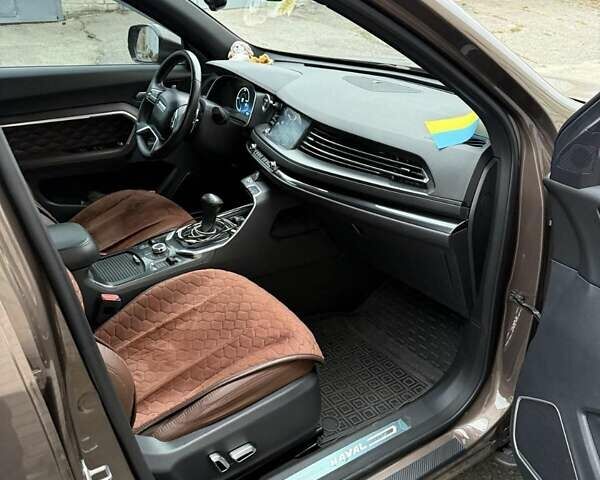 Коричневий Haval H6, об'ємом двигуна 1.97 л та пробігом 79 тис. км за 18000 $, фото 7 на Automoto.ua