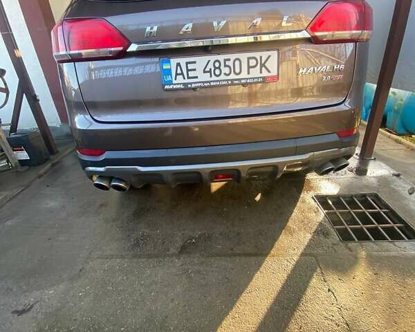 Коричневый Haval H6, объемом двигателя 1.97 л и пробегом 199 тыс. км за 16000 $, фото 3 на Automoto.ua