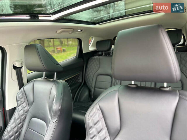 Красный Haval H6, объемом двигателя 2 л и пробегом 60 тыс. км за 15500 $, фото 16 на Automoto.ua