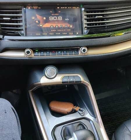 Красный Haval H6, объемом двигателя 1.97 л и пробегом 15 тыс. км за 15500 $, фото 9 на Automoto.ua