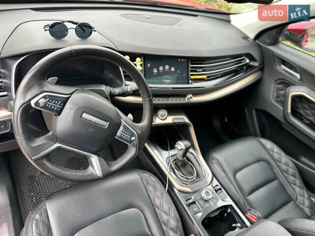 Красный Haval H6, объемом двигателя 2 л и пробегом 60 тыс. км за 15500 $, фото 5 на Automoto.ua