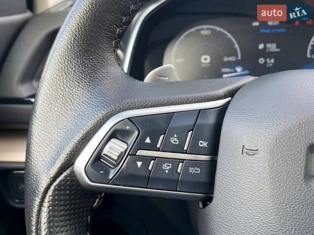 Красный Haval H6, объемом двигателя 1.97 л и пробегом 17 тыс. км за 18990 $, фото 19 на Automoto.ua