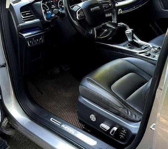 Серый Haval H6, объемом двигателя 2 л и пробегом 117 тыс. км за 16300 $, фото 8 на Automoto.ua