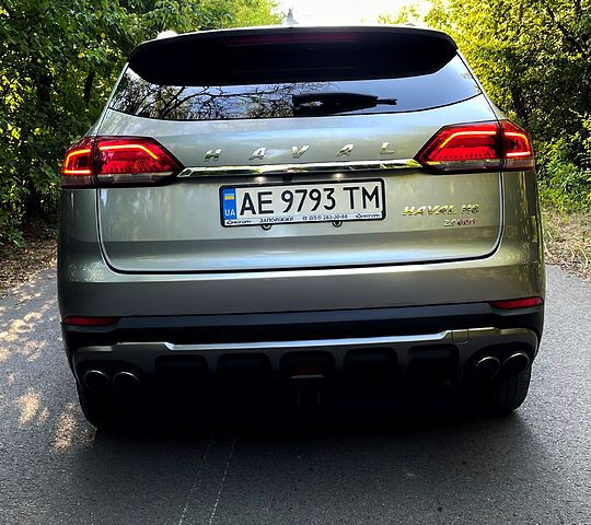Серый Haval H6, объемом двигателя 2 л и пробегом 117 тыс. км за 16300 $, фото 5 на Automoto.ua