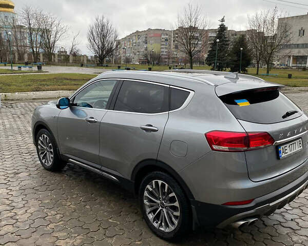 Серый Haval H6, объемом двигателя 1.97 л и пробегом 175 тыс. км за 12999 $, фото 5 на Automoto.ua