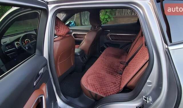 Серый Haval H6, объемом двигателя 1.97 л и пробегом 130 тыс. км за 14900 $, фото 5 на Automoto.ua