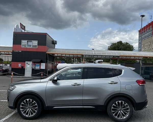 Серый Haval H6, объемом двигателя 1.97 л и пробегом 99 тыс. км за 12800 $, фото 3 на Automoto.ua
