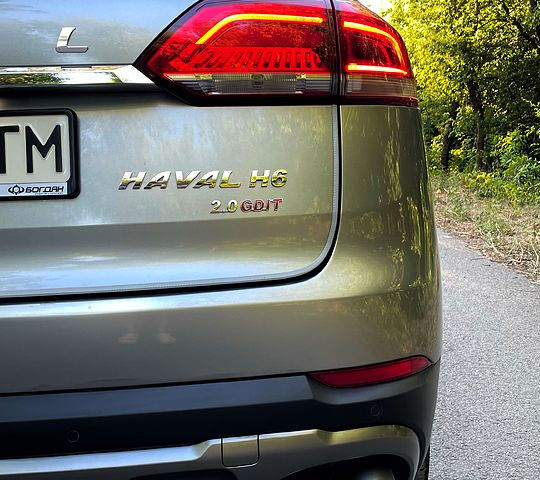 Серый Haval H6, объемом двигателя 2 л и пробегом 117 тыс. км за 16300 $, фото 3 на Automoto.ua