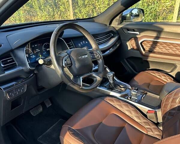 Сірий Haval H6, об'ємом двигуна 1.97 л та пробігом 100 тис. км за 15800 $, фото 3 на Automoto.ua