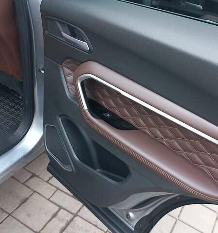 Серый Haval H6, объемом двигателя 1.97 л и пробегом 96 тыс. км за 16000 $, фото 24 на Automoto.ua