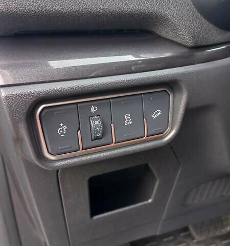 Серый Haval H6, объемом двигателя 1.97 л и пробегом 96 тыс. км за 16000 $, фото 18 на Automoto.ua