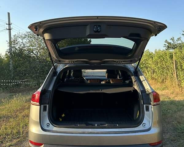 Сірий Haval H6, об'ємом двигуна 1.97 л та пробігом 100 тис. км за 15800 $, фото 9 на Automoto.ua