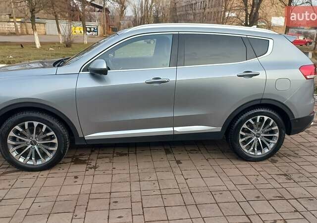 Серый Haval H6, объемом двигателя 1.97 л и пробегом 96 тыс. км за 16000 $, фото 4 на Automoto.ua