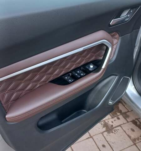 Серый Haval H6, объемом двигателя 1.97 л и пробегом 96 тыс. км за 16000 $, фото 17 на Automoto.ua