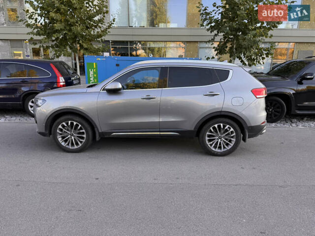 Серый Haval H6, объемом двигателя 2 л и пробегом 65 тыс. км за 17500 $, фото 4 на Automoto.ua