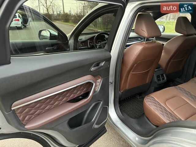 Серый Haval H6, объемом двигателя 1.97 л и пробегом 96 тыс. км за 16000 $, фото 35 на Automoto.ua