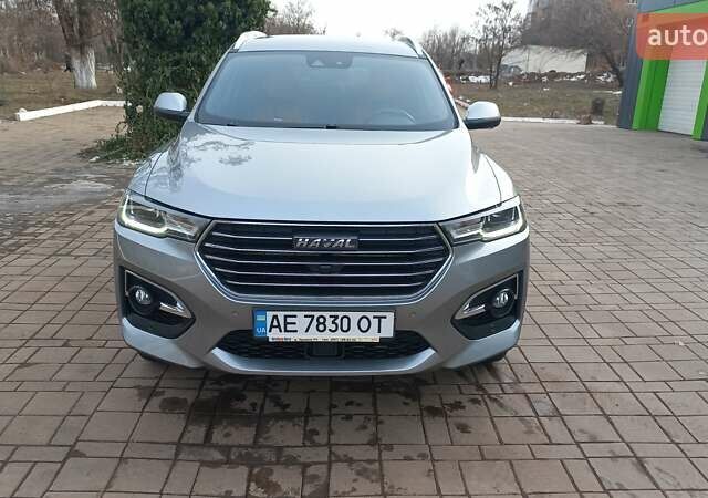 Серый Haval H6, объемом двигателя 1.97 л и пробегом 96 тыс. км за 16000 $, фото 2 на Automoto.ua