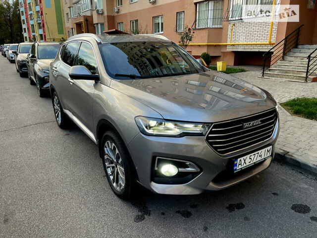 Сірий Haval H6, об'ємом двигуна 1.97 л та пробігом 50 тис. км за 17900 $, фото 3 на Automoto.ua