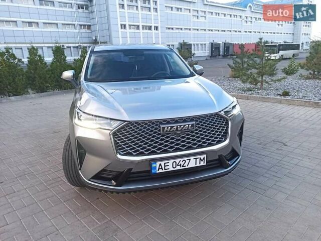Серый Haval H6, объемом двигателя 2 л и пробегом 14 тыс. км за 23000 $, фото 4 на Automoto.ua