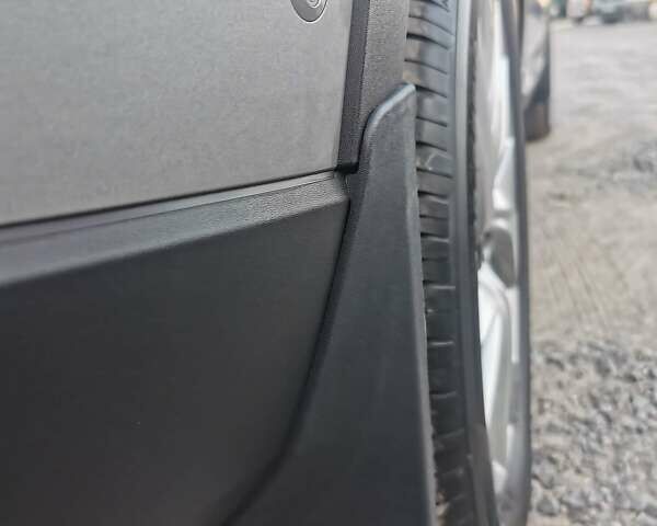 Сірий Haval H6, об'ємом двигуна 2 л та пробігом 54 тис. км за 24000 $, фото 39 на Automoto.ua
