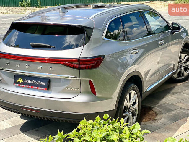 Серый Haval H6, объемом двигателя 2 л и пробегом 29 тыс. км за 24999 $, фото 2 на Automoto.ua