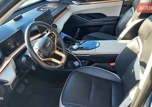 Зеленый Haval H6, объемом двигателя 2 л и пробегом 40 тыс. км за 23500 $, фото 5 на Automoto.ua