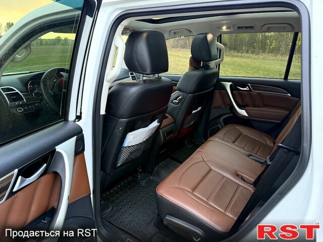 Haval H9 2018 в Черкассах на Automoto.ua Белый Haval H9, объемом двигателя 2 л и пробегом 149 тыс. км за 18000 $, фото 6 на Automoto.ua