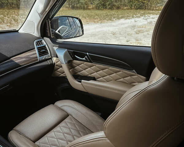 Чорний Haval H9, об'ємом двигуна 1.97 л та пробігом 32 тис. км за 31000 $, фото 9 на Automoto.ua
