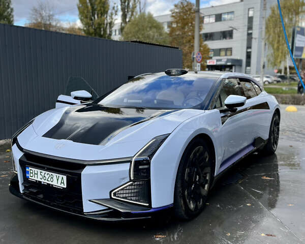 Белый HiPhi Z, объемом двигателя 0 л и пробегом 9 тыс. км за 88888 $, фото 15 на Automoto.ua