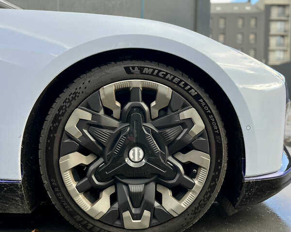 Белый HiPhi Z, объемом двигателя 0 л и пробегом 9 тыс. км за 88888 $, фото 14 на Automoto.ua