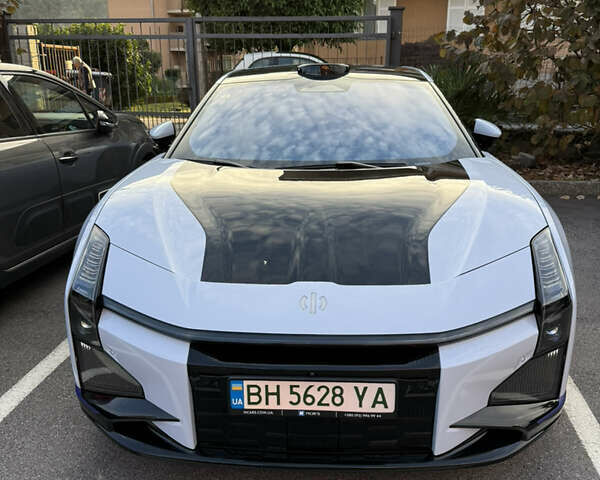Белый HiPhi Z, объемом двигателя 0 л и пробегом 9 тыс. км за 88888 $, фото 6 на Automoto.ua