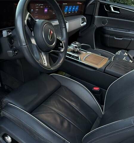 Чорний Hongqi E-HS9, об'ємом двигуна 0 л та пробігом 42 тис. км за 55000 $, фото 3 на Automoto.ua