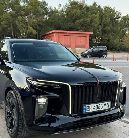 Чорний Hongqi E-HS9, об'ємом двигуна 0 л та пробігом 42 тис. км за 55000 $, фото 1 на Automoto.ua