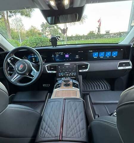 Чорний Hongqi E-HS9, об'ємом двигуна 0 л та пробігом 42 тис. км за 55000 $, фото 7 на Automoto.ua