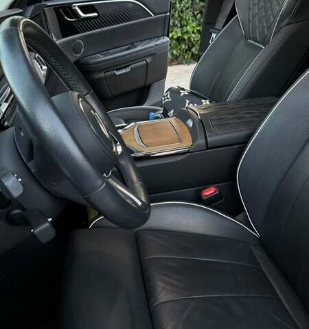 Чорний Hongqi E-HS9, об'ємом двигуна 0 л та пробігом 42 тис. км за 55000 $, фото 10 на Automoto.ua