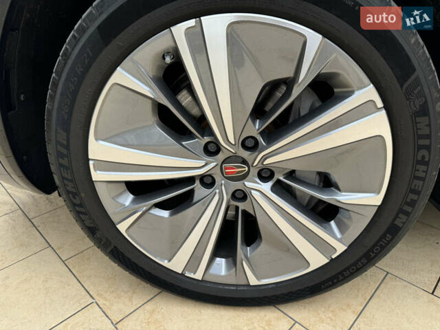 Серый Hongqi E-HS9, объемом двигателя 0 л и пробегом 24 тыс. км за 46000 $, фото 25 на Automoto.ua