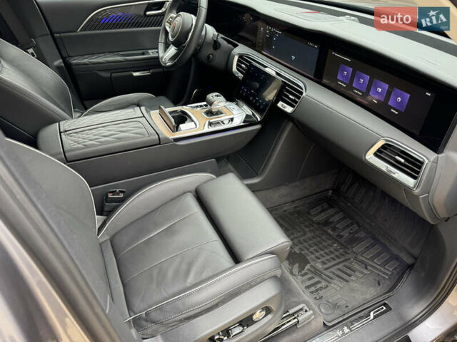 Серый Hongqi E-HS9, объемом двигателя 0 л и пробегом 24 тыс. км за 46000 $, фото 17 на Automoto.ua